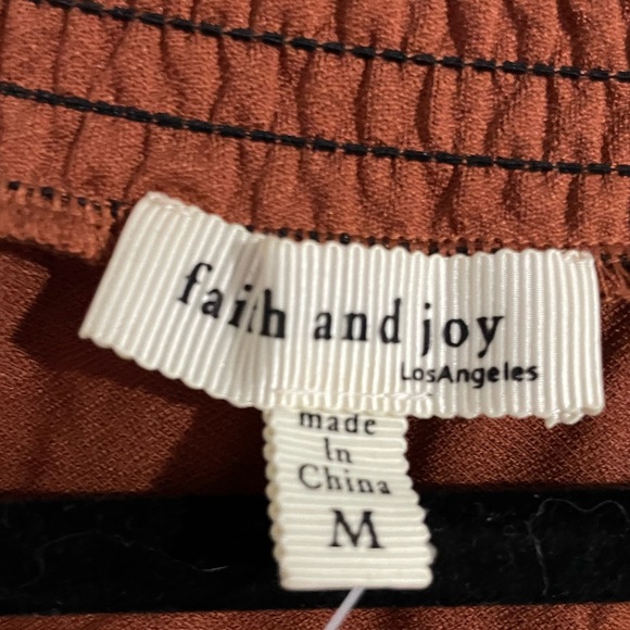 Copper Blouse - Picture 3 of 5